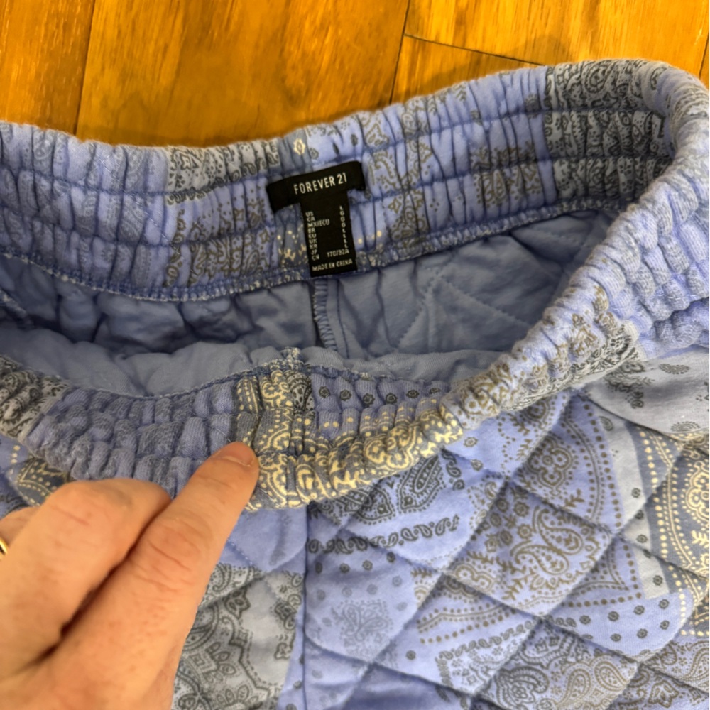 Forever 21 Quilted Jacket & Shorts Set - Picture 6 of 10